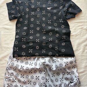 Nike Black and White Patterned Set